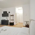 Urban Loft Апартаменты