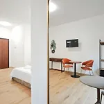 Urban Loft Апартаменты *