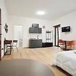Urban Loft *