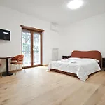 Urban Loft Бари
